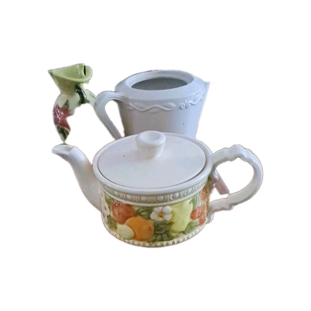 Vintage Della Robbia By Metlox Poppytrail Vernon Coffee Teapot